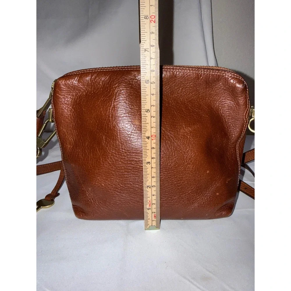 Fossil Brown Pebbled Leather Small Crossbody Bag Brass Hardware Key Charm